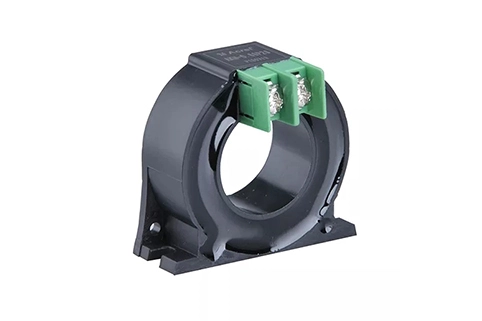 Transformador de corriente AKH-0.66P26