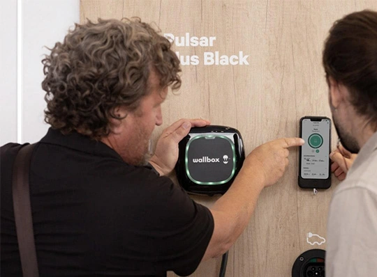 Medidor de energía AC/DC en proyecto cargador EV-España